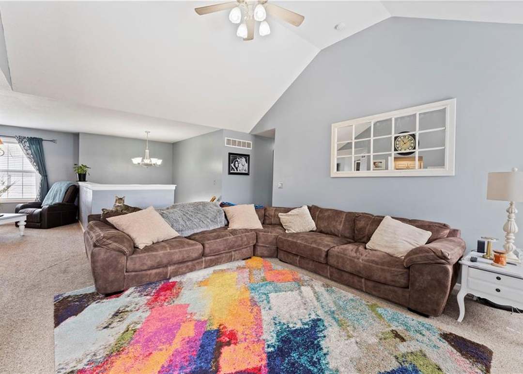 13733 Lawrence Avenue — photo 13
