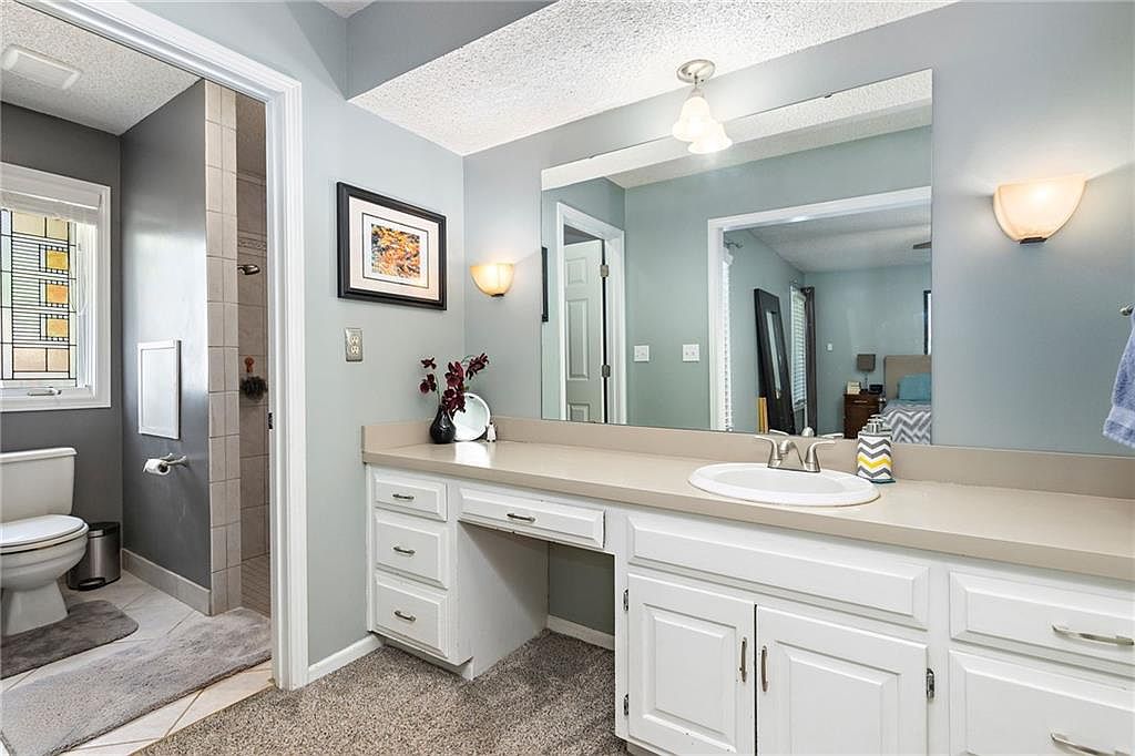 13808 W 77th Terrace — photo 7