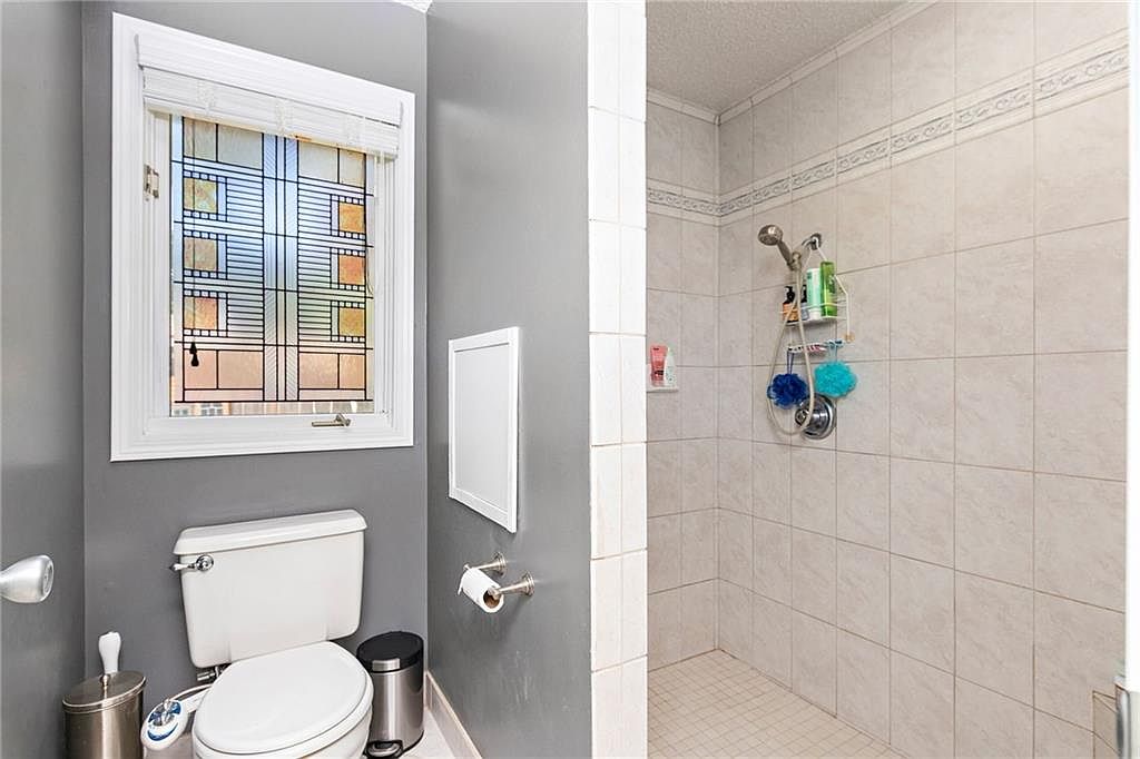 13808 W 77th Terrace — photo 8