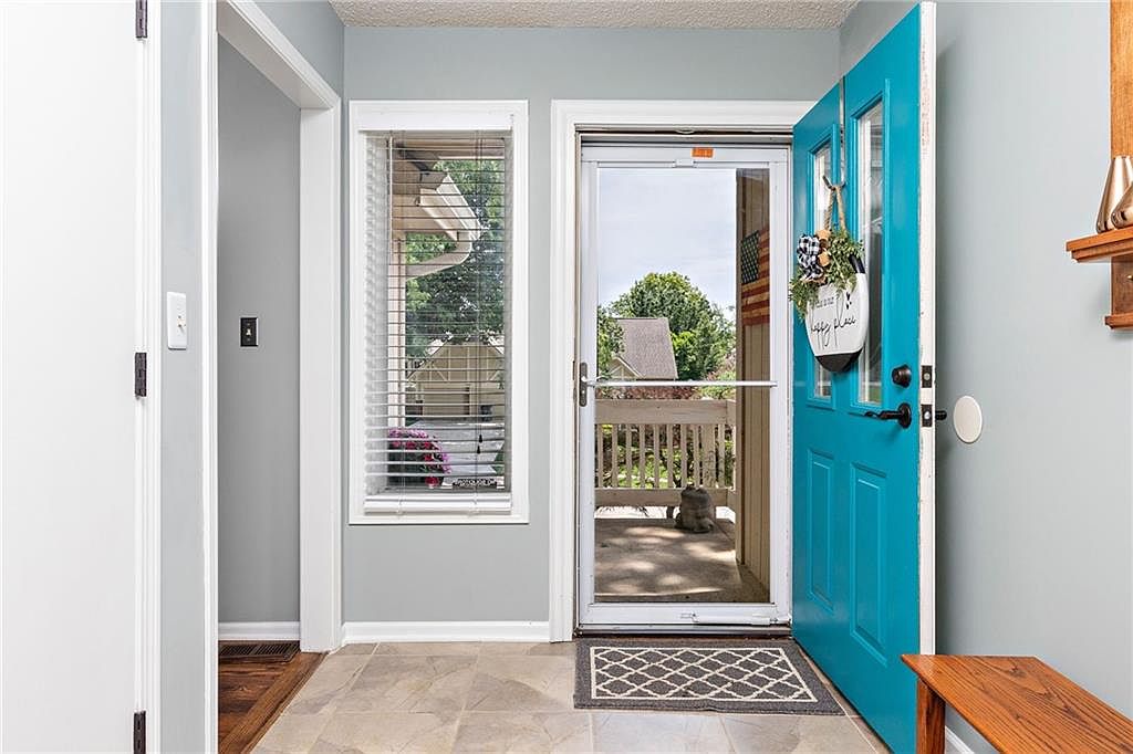 13808 W 77th Terrace — photo 10