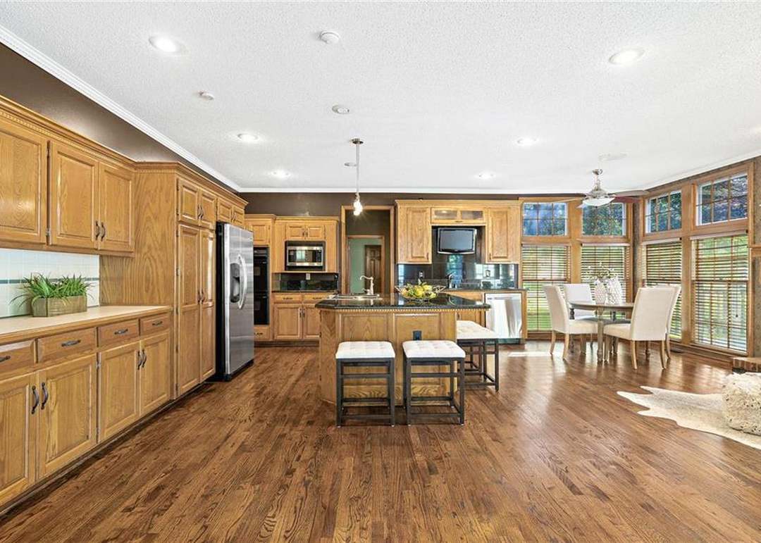 13834 Hardy Street — photo 16