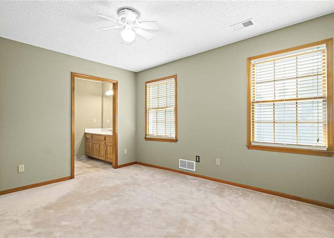 13834 Hardy Street — photo 33