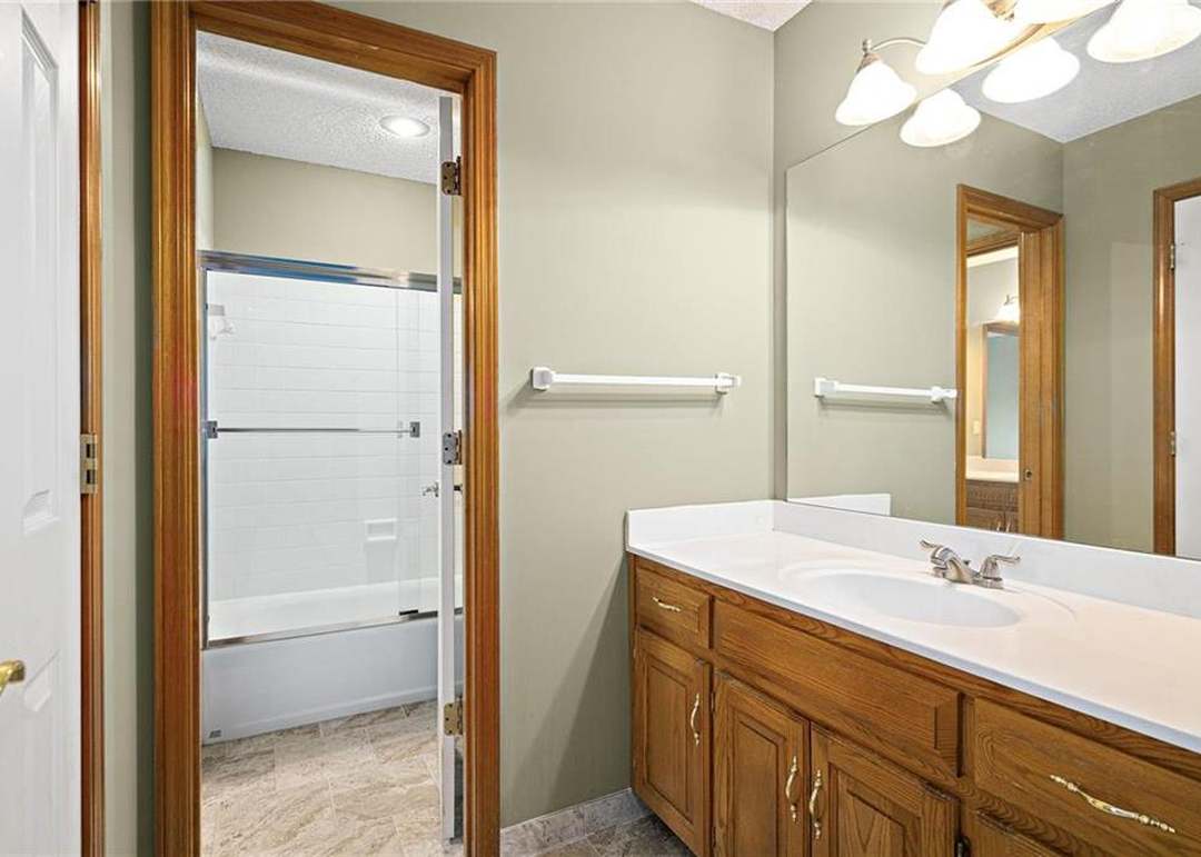 13834 Hardy Street — photo 36