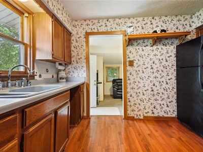 13909 Parallel Parkway — photo 5