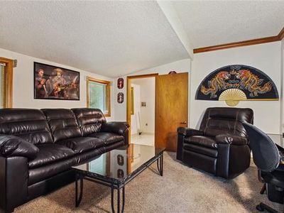 13909 Parallel Parkway — photo 6