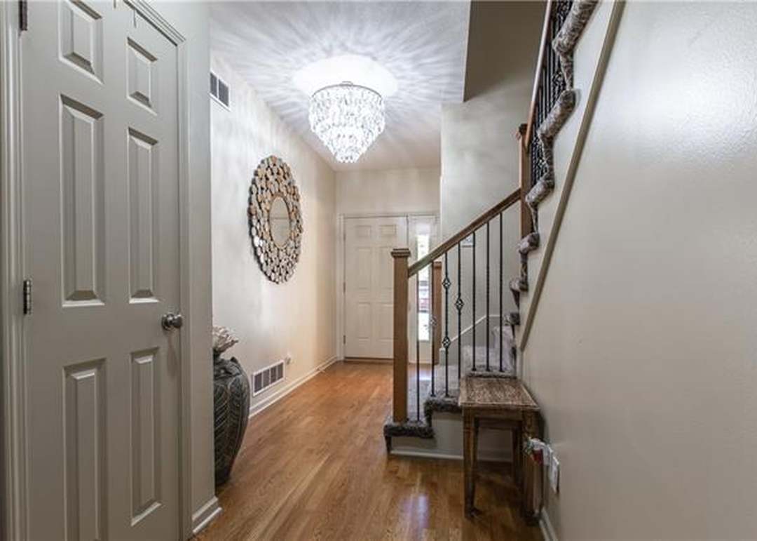 13943 S Summit Street — photo 9