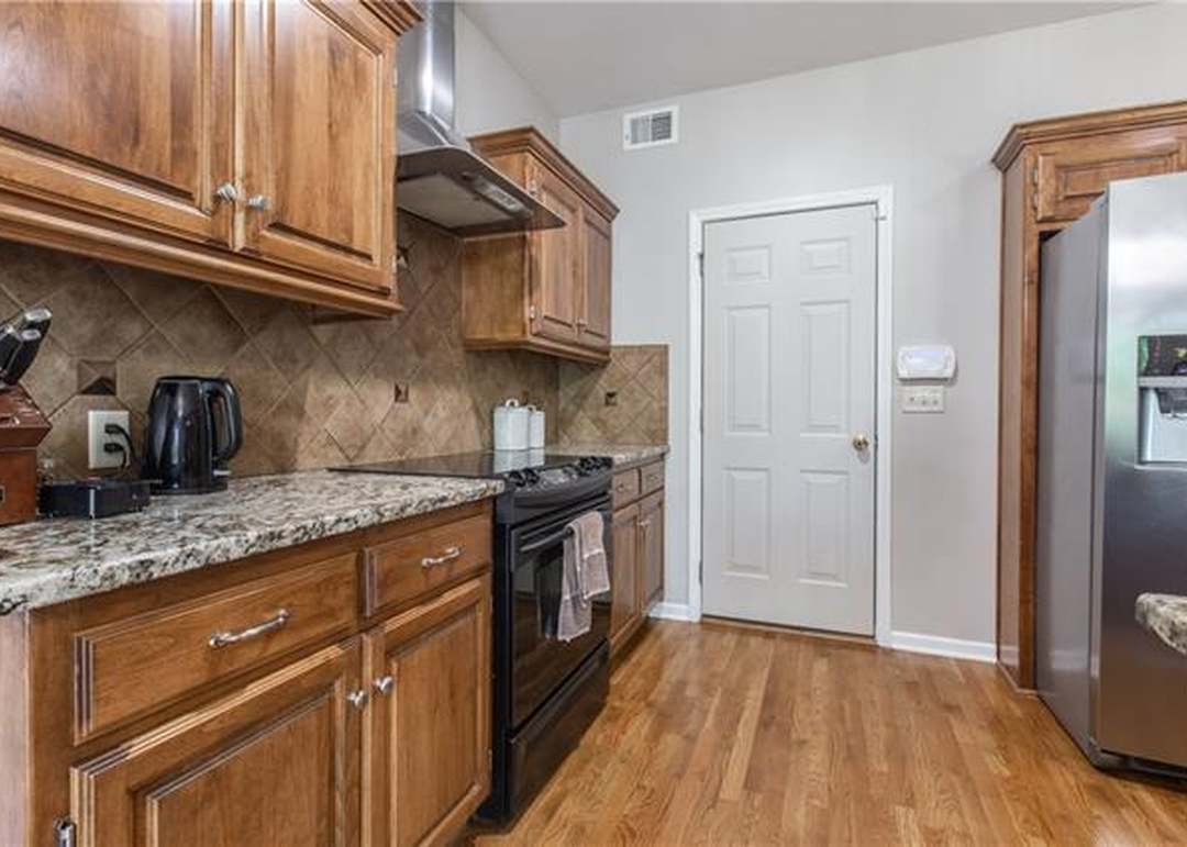 13943 S Summit Street — photo 15
