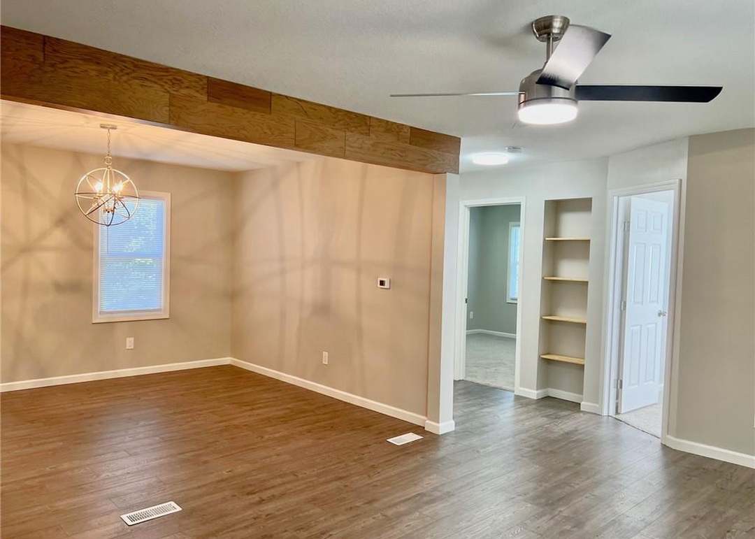 1401 S Franklin Drive — photo 6