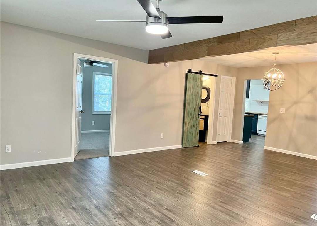 1401 S Franklin Drive — photo 11