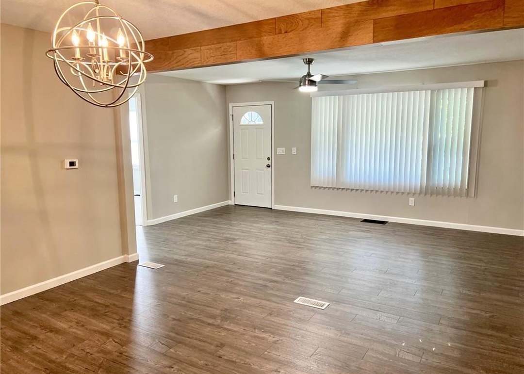1401 S Franklin Drive — photo 13