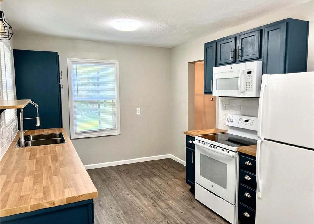 1401 S Franklin Drive — photo 16