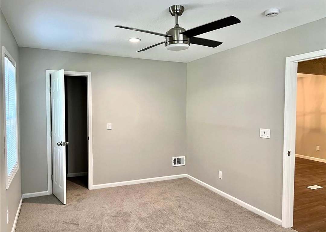 1401 S Franklin Drive — photo 21