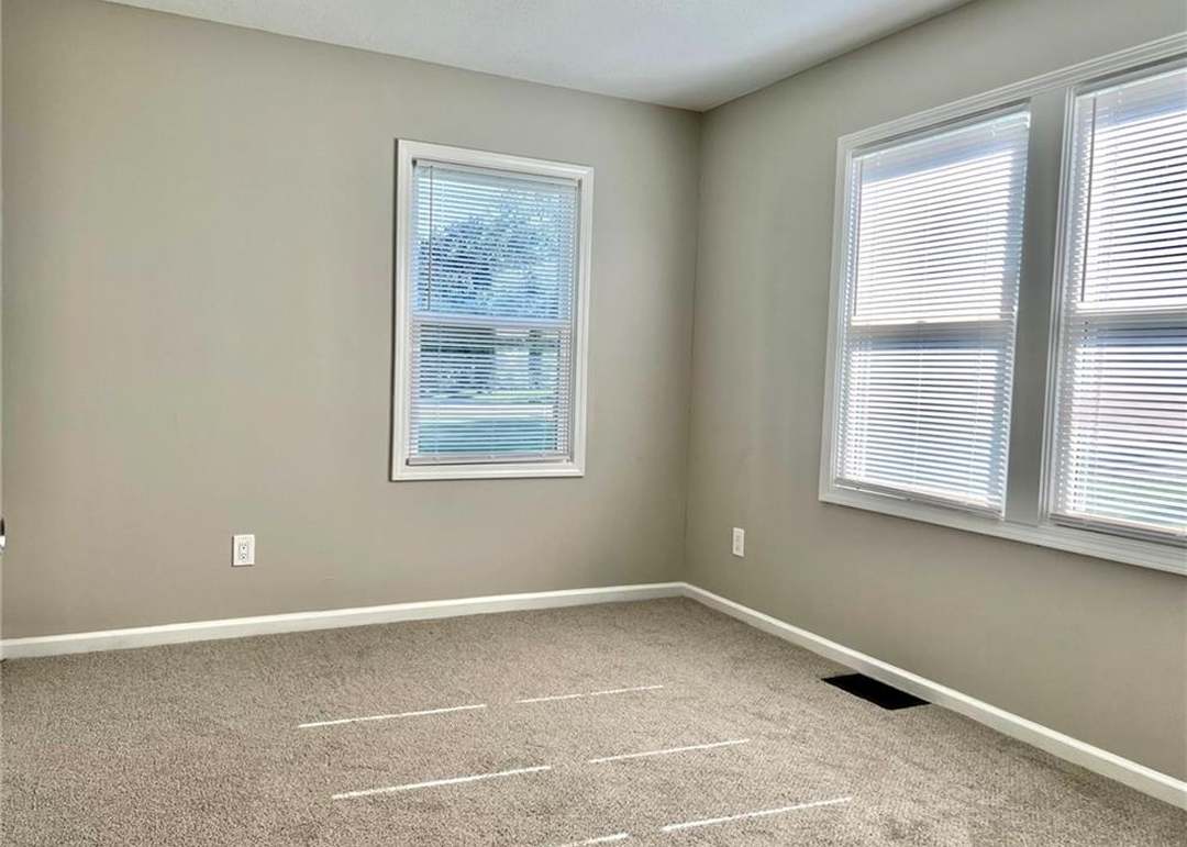 1401 S Franklin Drive — photo 22