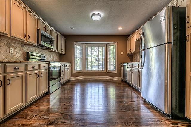 14017 S Summertree Lane — photo 10