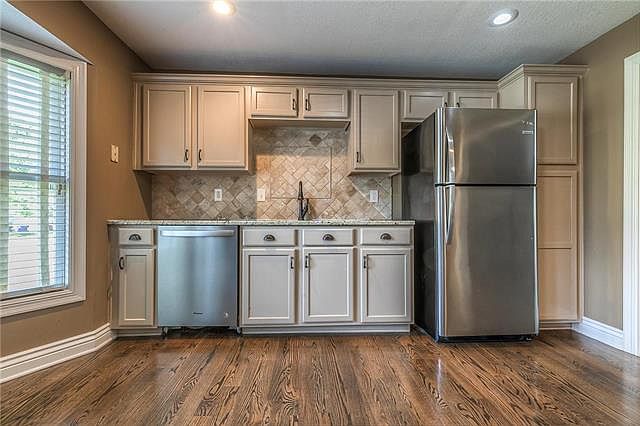 14017 S Summertree Lane — photo 11