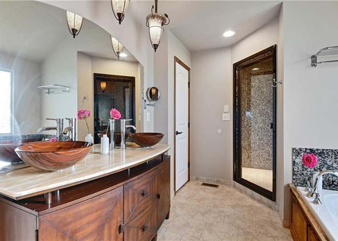 1402 WHISPERING RIDGE — photo 21