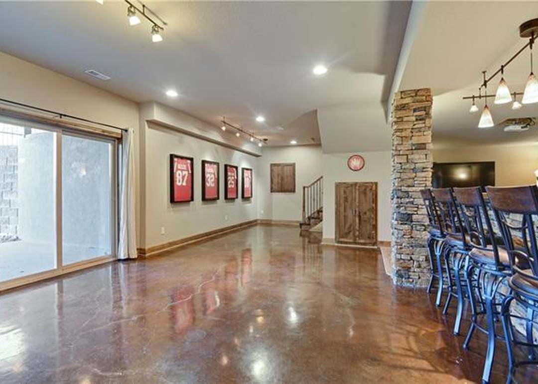 1402 WHISPERING RIDGE — photo 27
