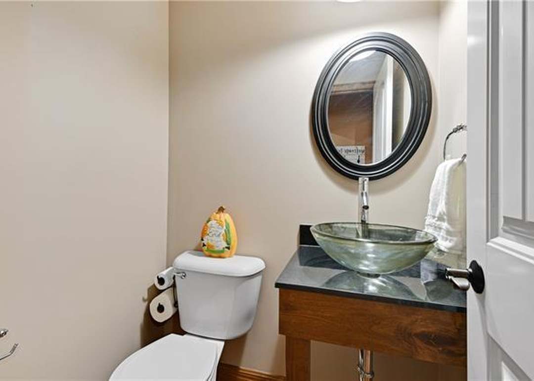 1402 WHISPERING RIDGE — photo 33