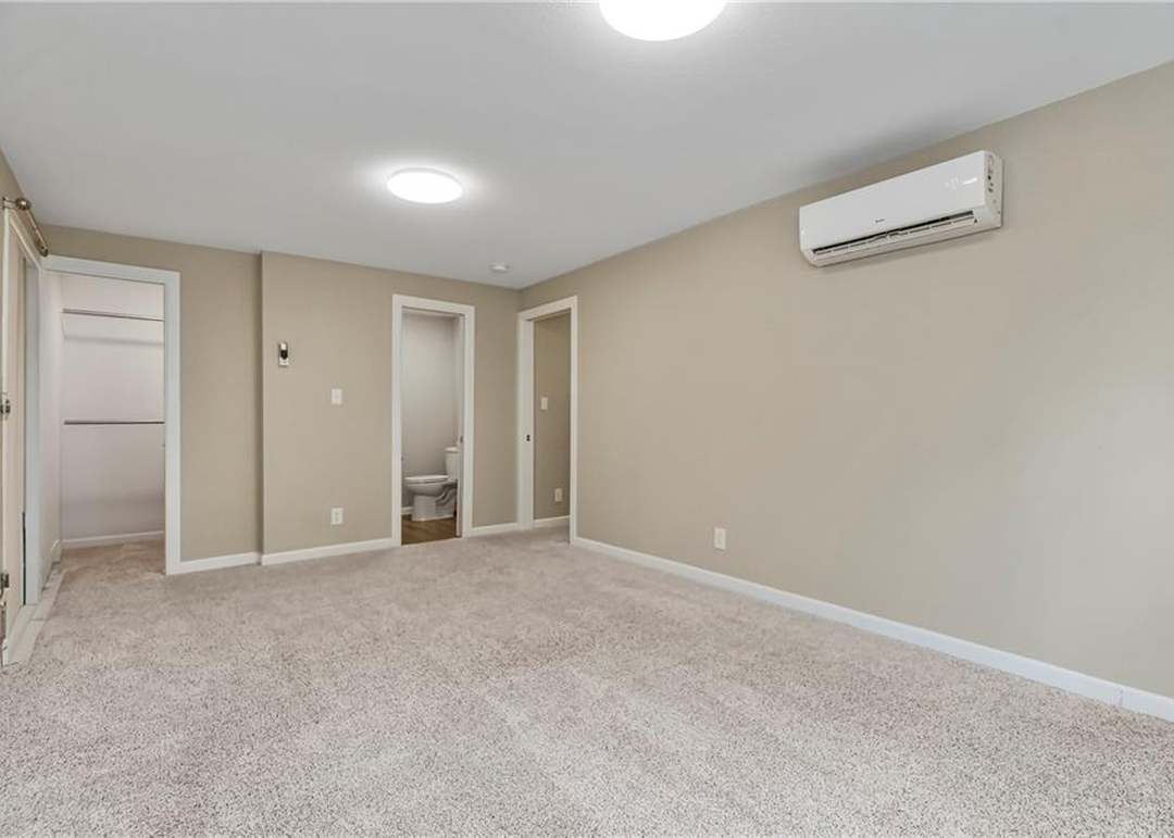1404 S Butler Drive — photo 5