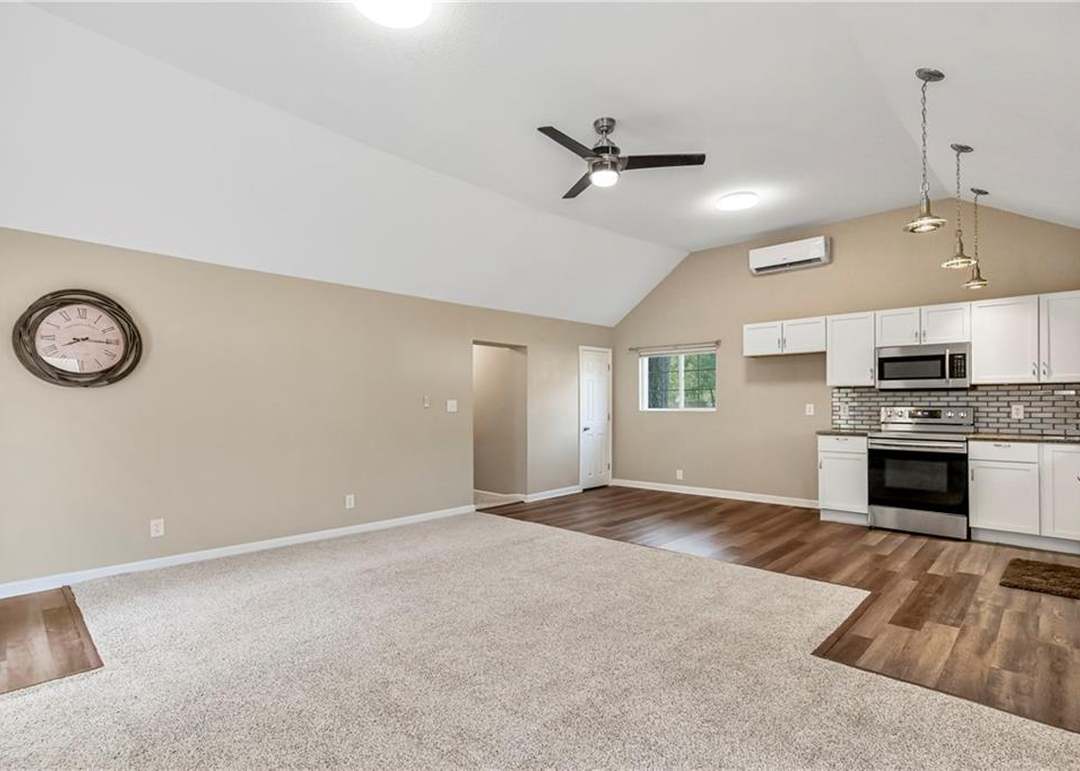 1404 S Butler Drive — photo 12