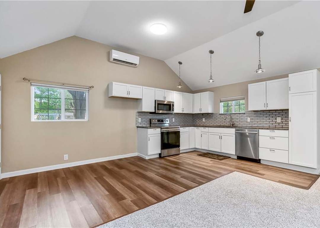 1404 S Butler Drive — photo 13