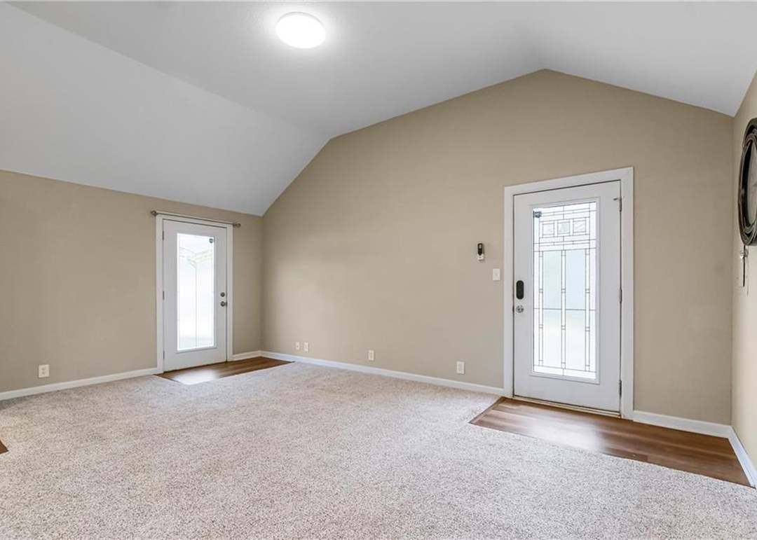 1404 S Butler Drive — photo 15