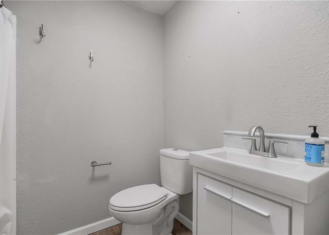 1404 S Butler Drive — photo 19