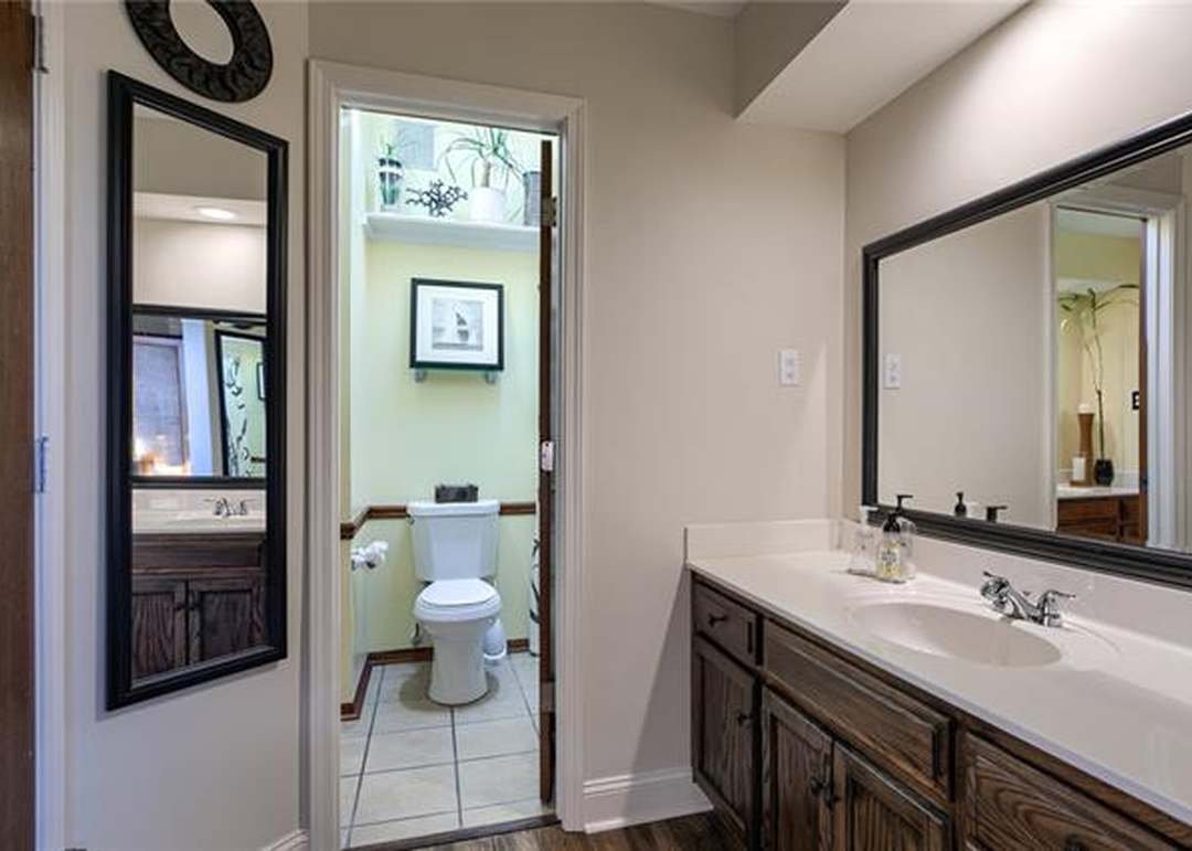 1409 SW Highland Drive — photo 14
