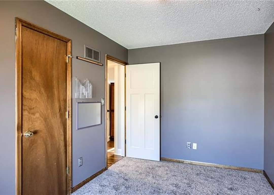 1409 SW Highland Drive — photo 15