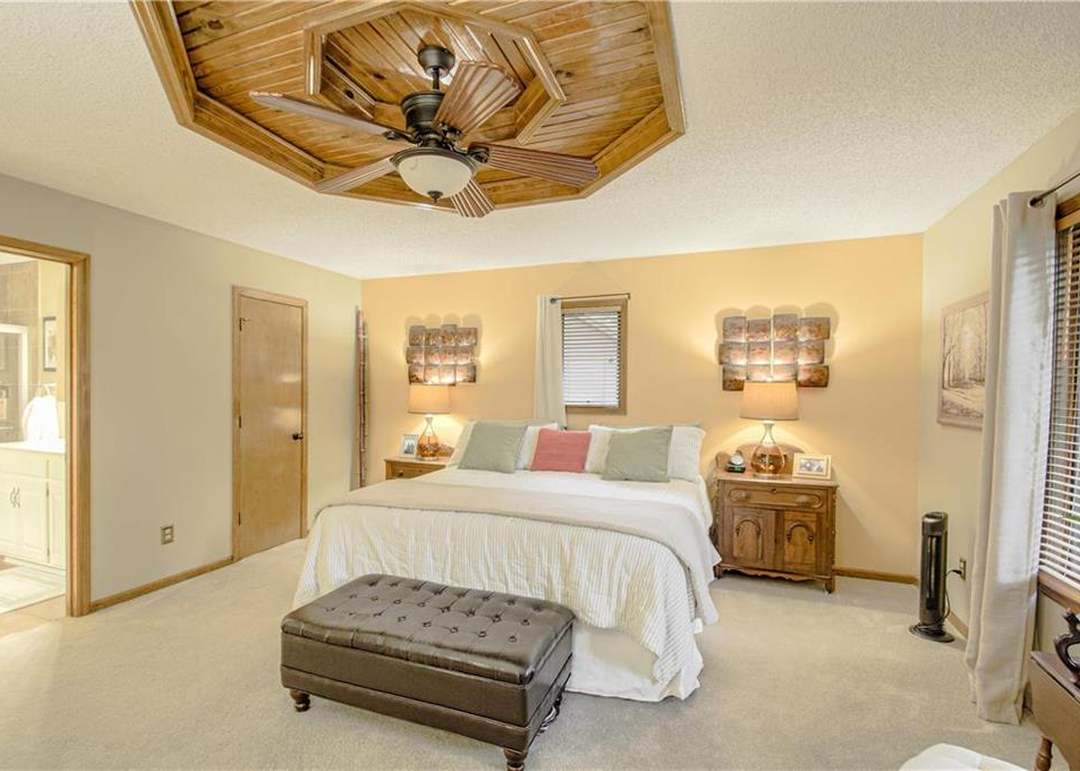 1413 NW FOXBORO Road — photo 15