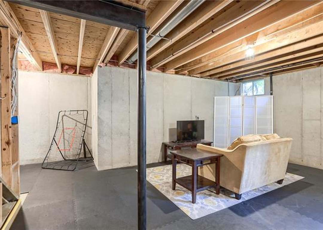14201 Lowell Avenue — photo 29