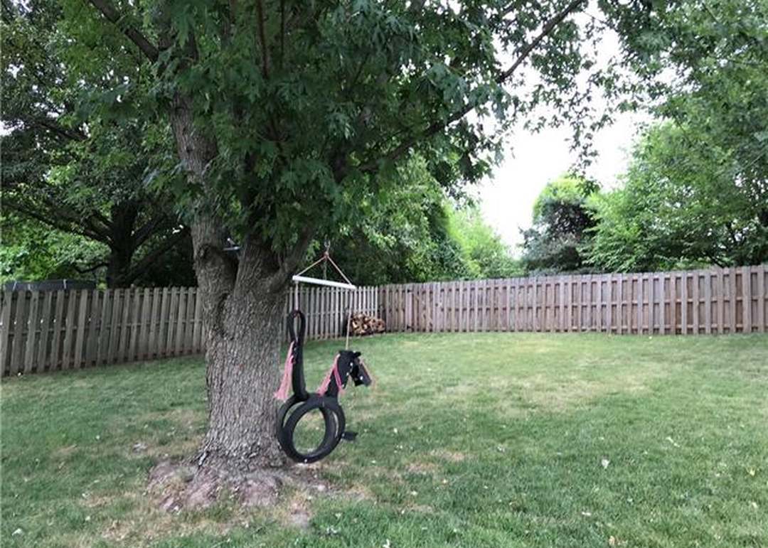 14201 Lowell Avenue — photo 32