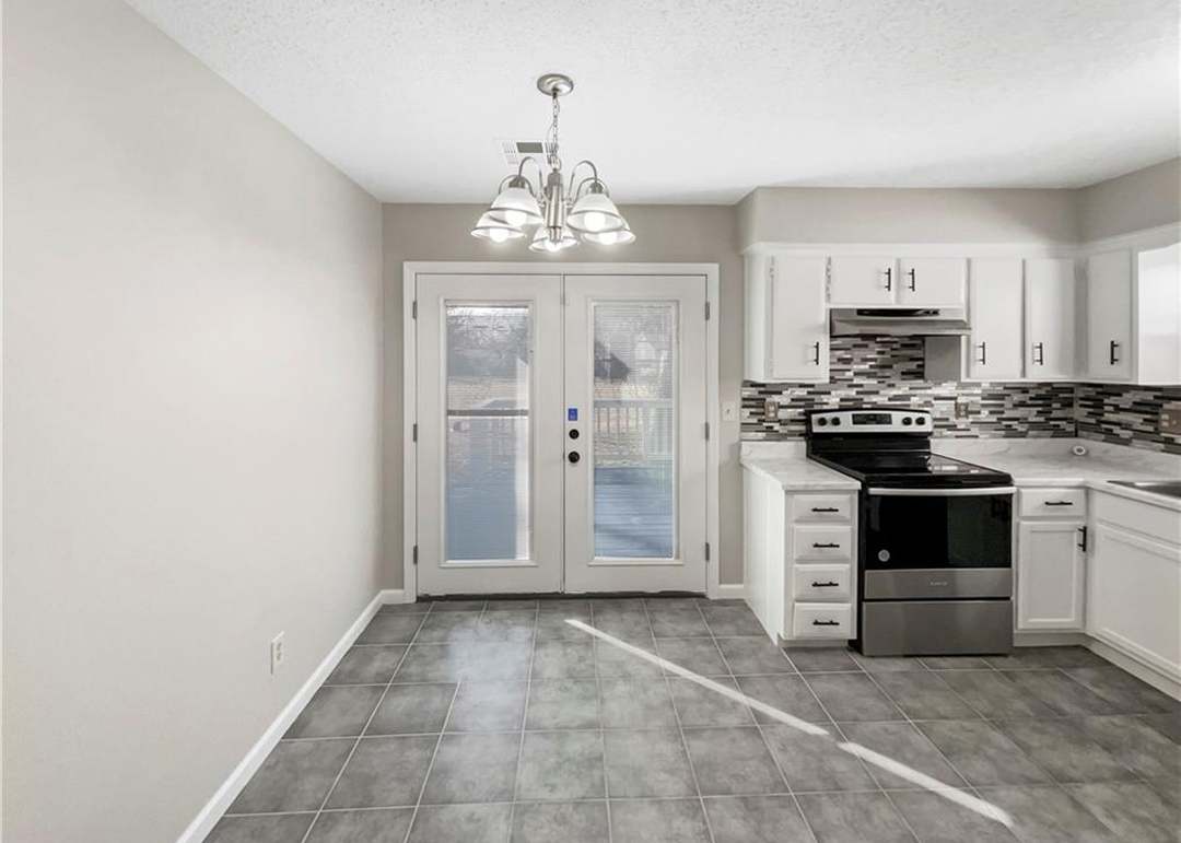 14400 Craig Avenue — photo 15