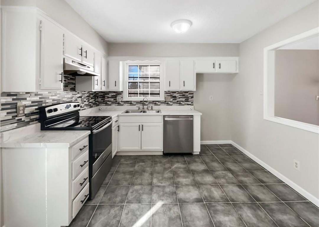 14400 Craig Avenue — photo 16