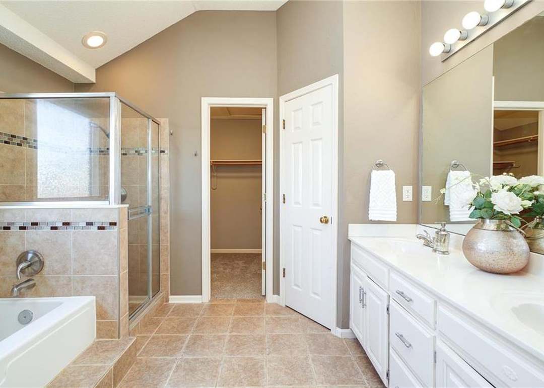 14450 W 122nd Street — photo 5