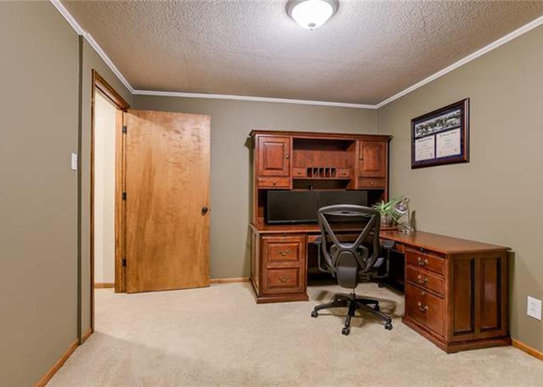 14516 W 69th Terrace — photo 30