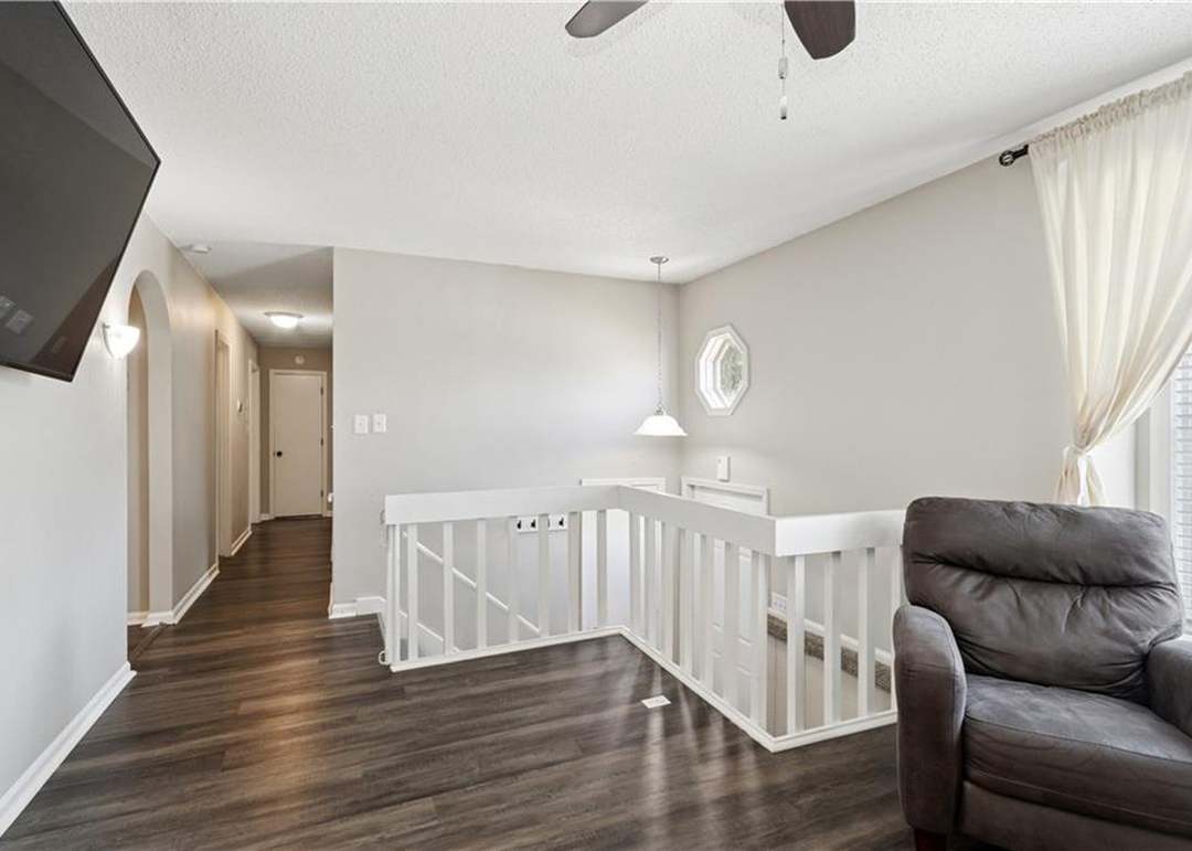14701 Pine View Drive — photo 9