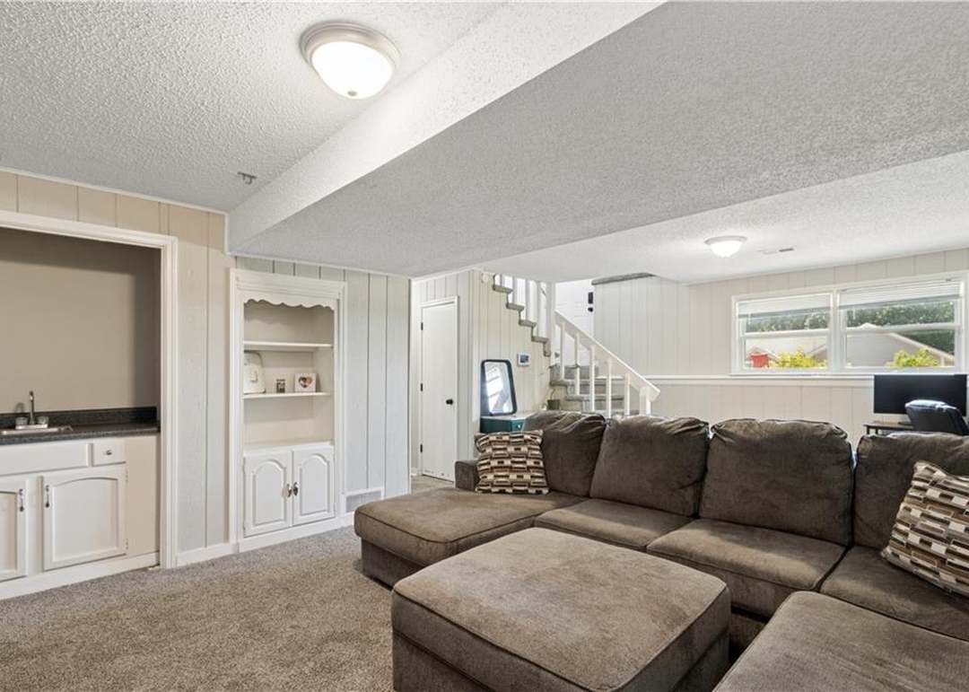 14701 Pine View Drive — photo 18