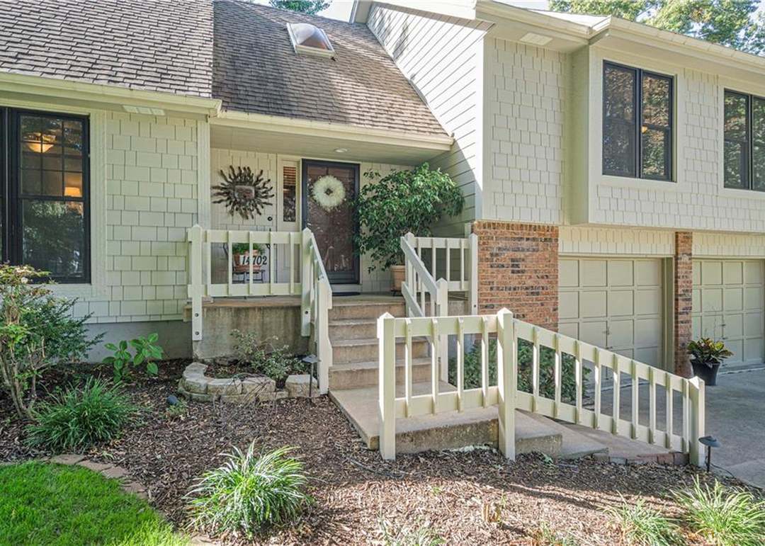 14702 S Navaho Drive — photo 11