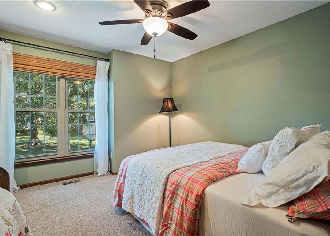 14702 S Navaho Drive — photo 22