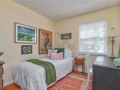 14744 Wyandotte Drive — photo 22