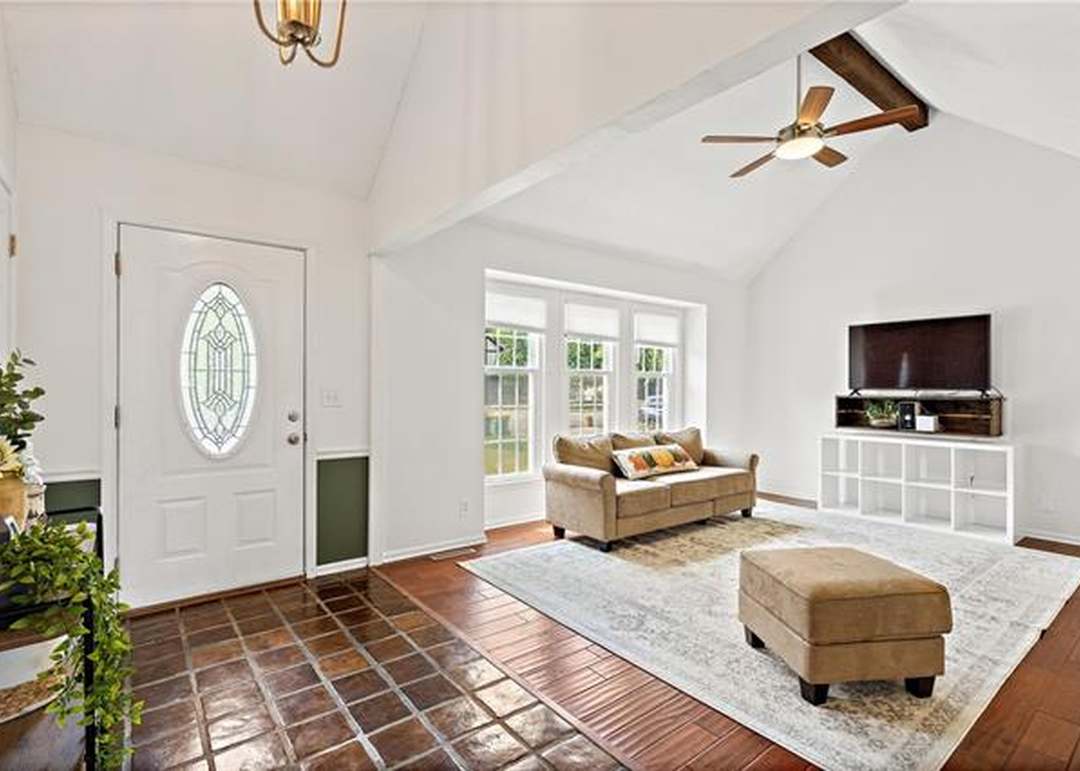 14802 W 93RD Terrace — photo 8