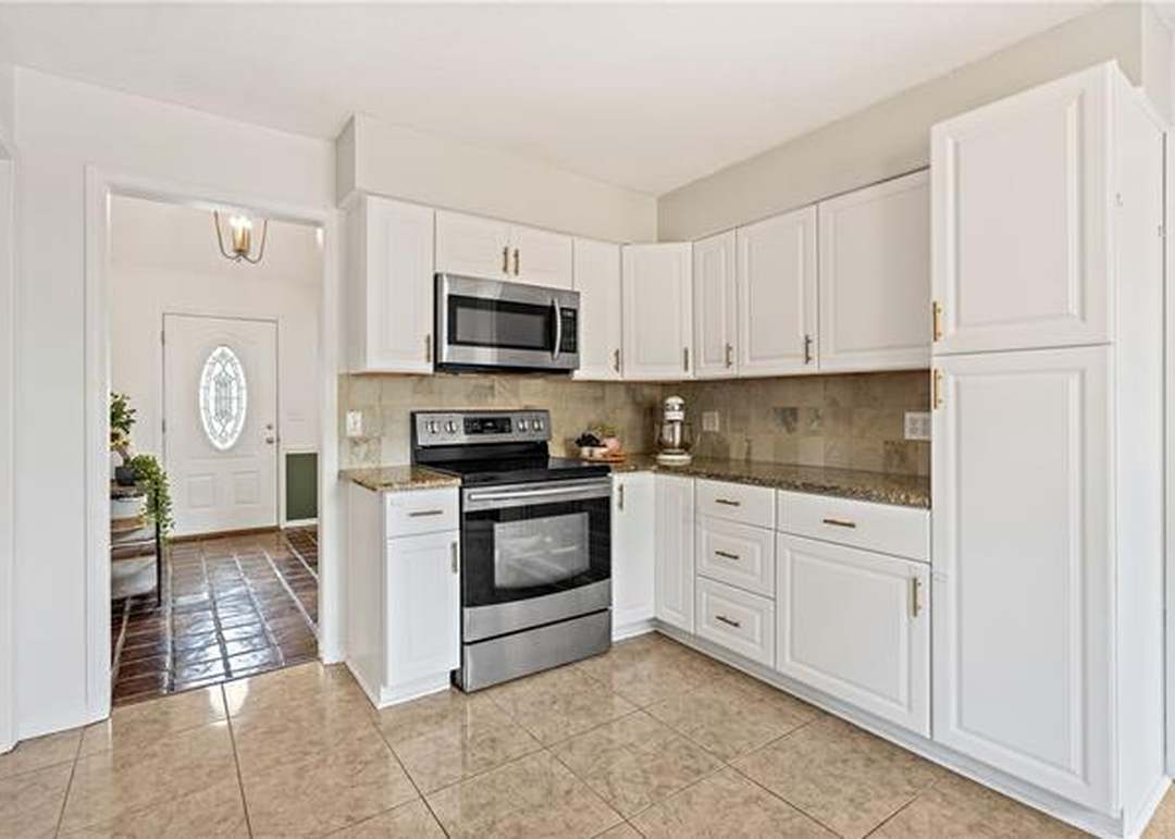 14802 W 93RD Terrace — photo 18