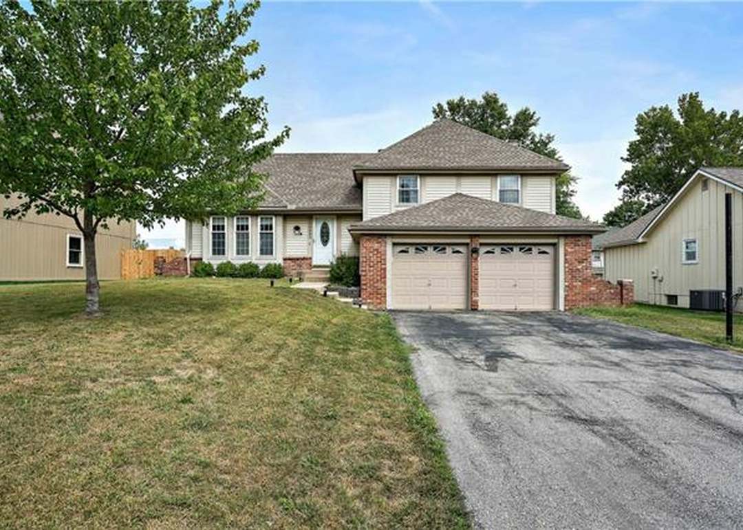 14802 W 93RD Terrace — photo 36