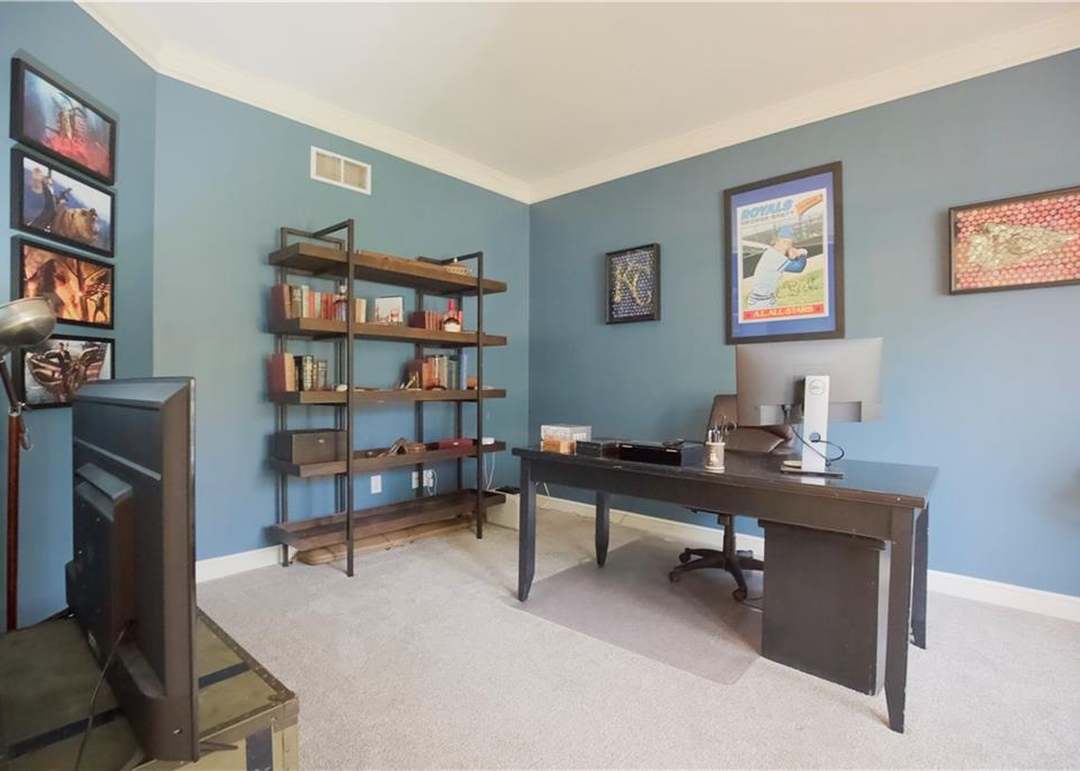 14810 W 72nd Street — photo 10