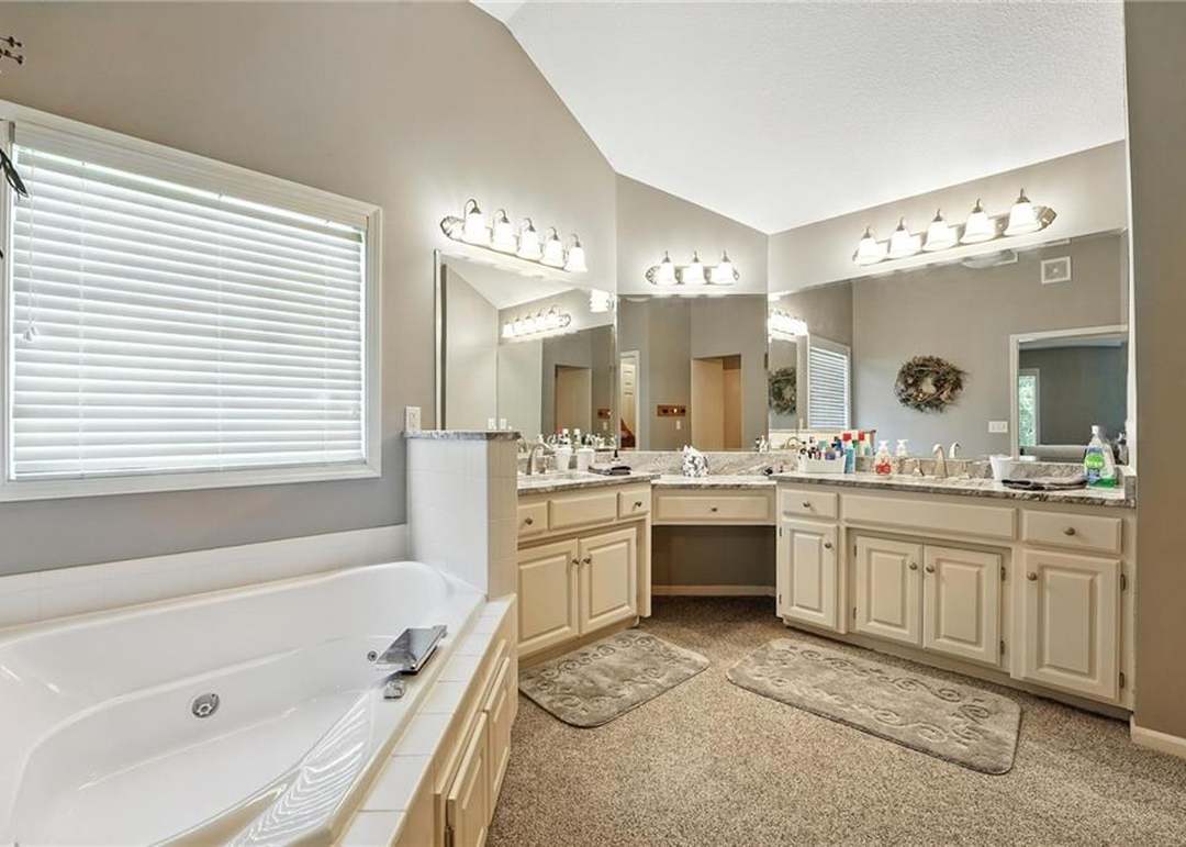 14821 W 74th Street — photo 30
