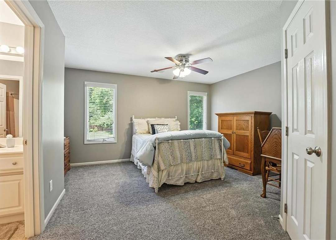 14821 W 74th Street — photo 35