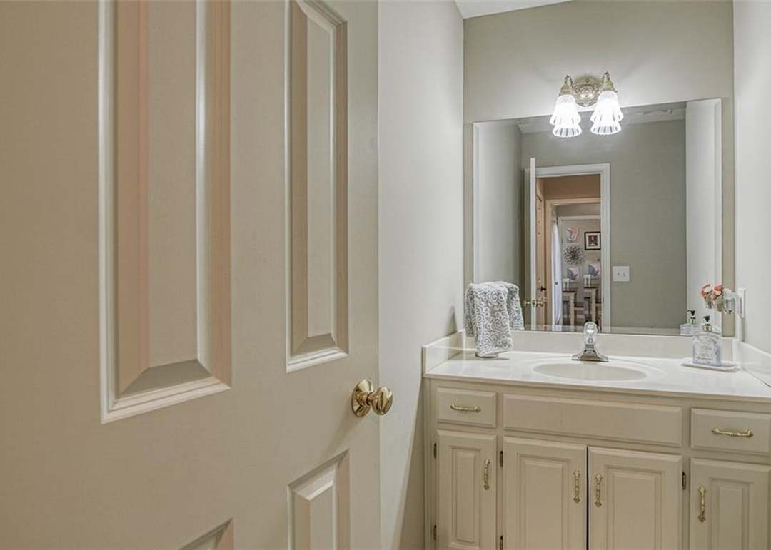 14852 Newton Street — photo 6