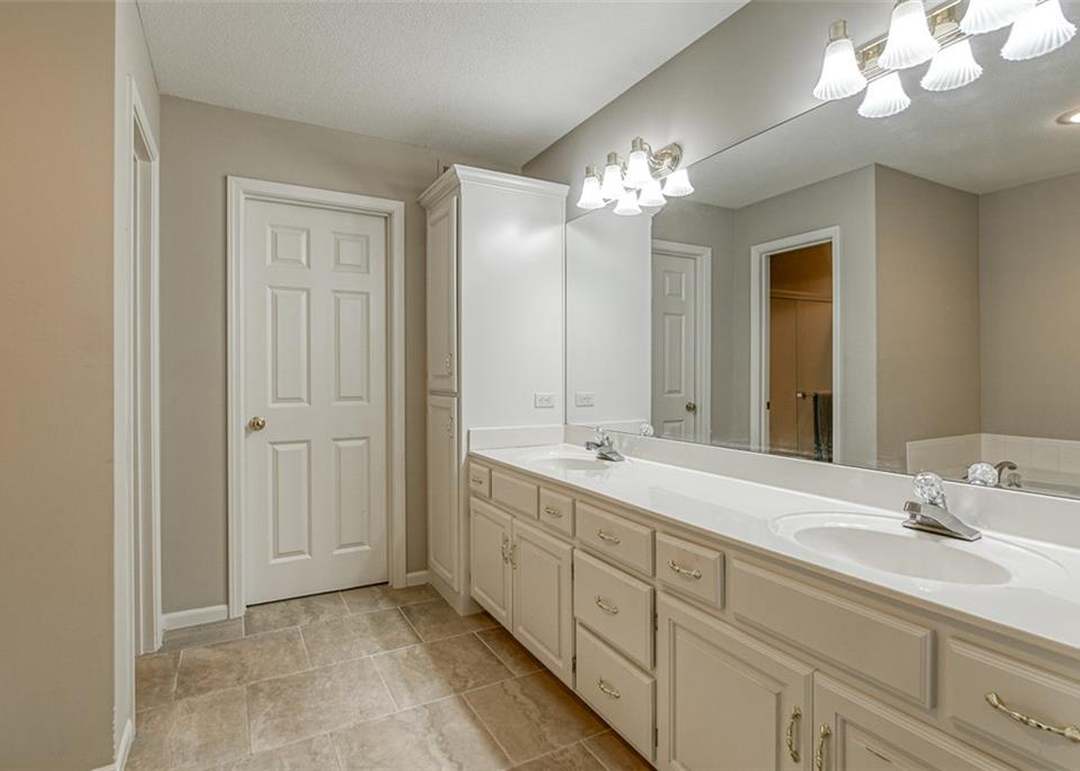 14852 Newton Street — photo 7