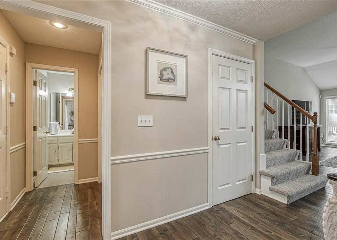 14852 Newton Street — photo 9